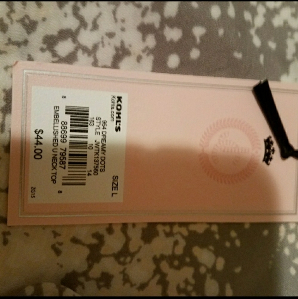 Juicy couture  cold shoulder notch neck top - Picture 2 of 8